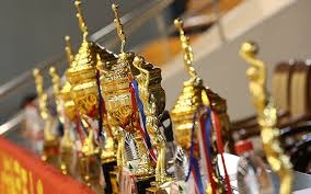 中职球员薪资结构受关注