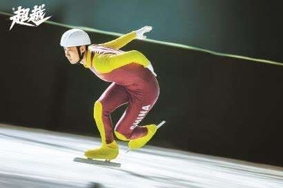 “高尔夫皇帝”伍兹称“腰部恢复速度不快…回归赛场时间未定”